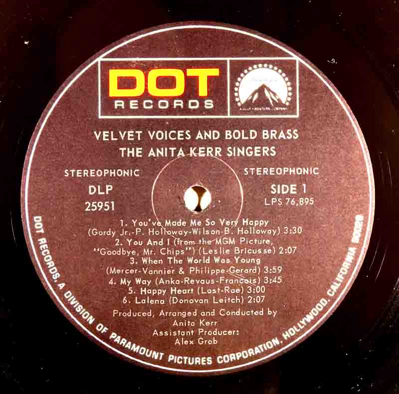 Velvet Voices and Bold BrassのA面のレーベル